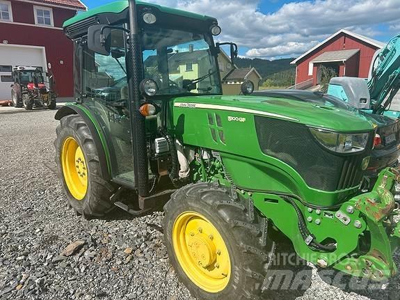 John Deere 5100GF Traktory