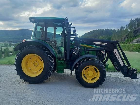 John Deere 5125R Traktory