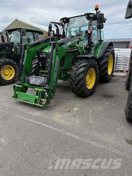 John Deere 5125R Traktory