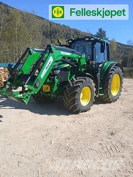 John Deere 6120M Traktory