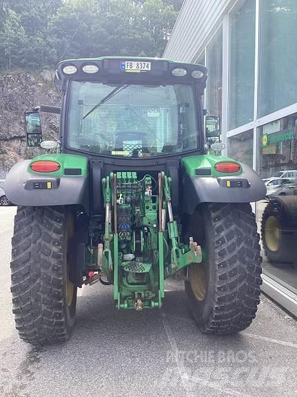 John Deere 6130R Traktory