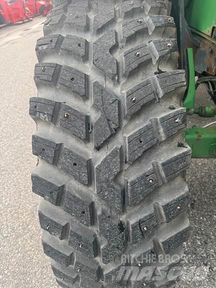 John Deere 6150R Traktory