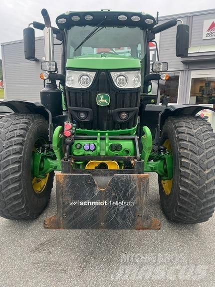 John Deere 6155R Traktory