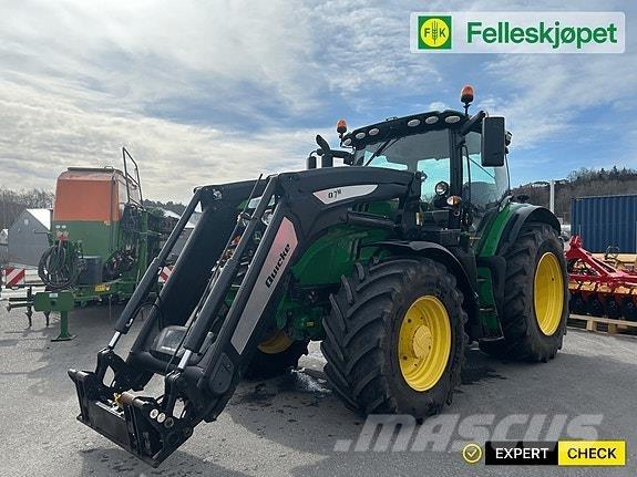 John Deere 6155R Traktory