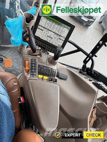 John Deere 6155R Traktory