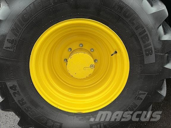 John Deere 6R150 Traktory