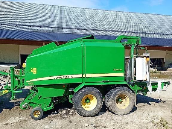 John Deere 744 Lisy na okrúhle balíky