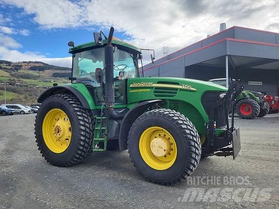 John Deere 7720 Traktory