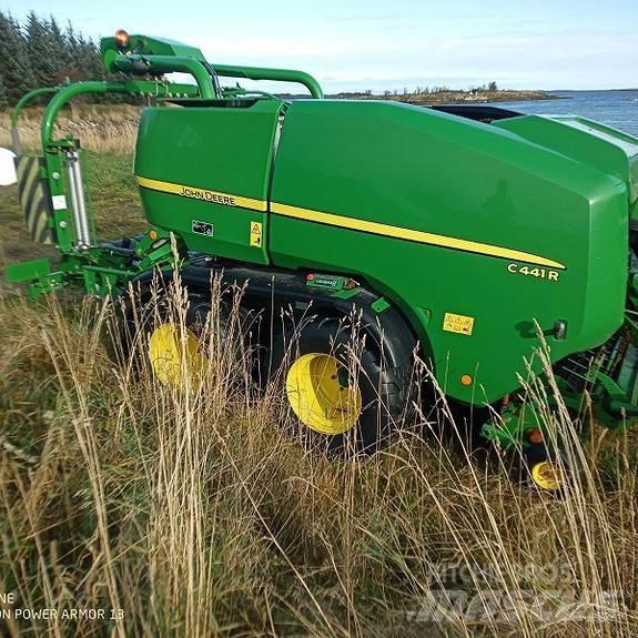 John Deere C441R Lisy na okrúhle balíky