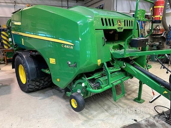 John Deere C441R Lisy na okrúhle balíky
