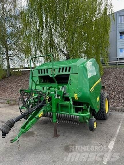 John Deere F441 Lisy na okrúhle balíky