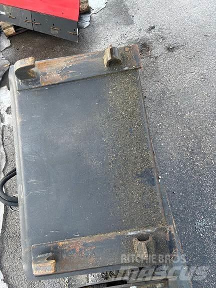 Kellfri SP250E Ďalšie cestné a snežné stroje