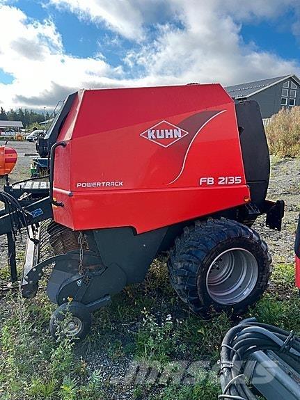 Kuhn 2135 Lisy na okrúhle balíky