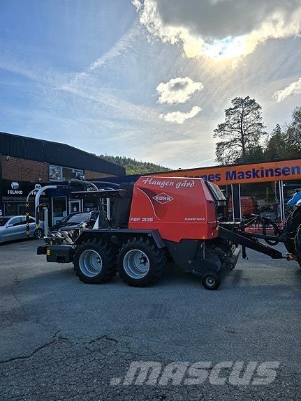 Kuhn FBP 2135 Lisy na okrúhle balíky