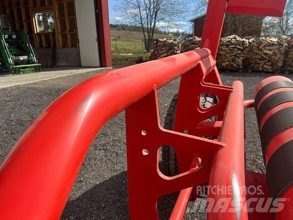 Kuhn RW1610 Lisy na okrúhle balíky
