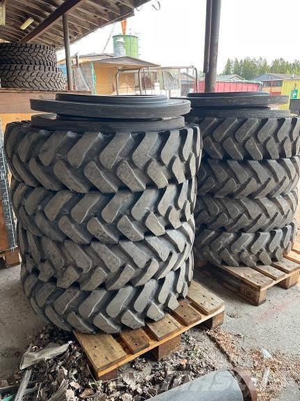 Kumho 10.00-20 Pneumatiky, kolesá a ráfiky