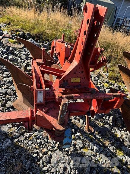 Kverneland 14 Konvenčné pluhy