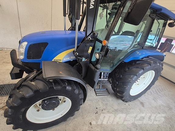 New Holland T5050 Traktory