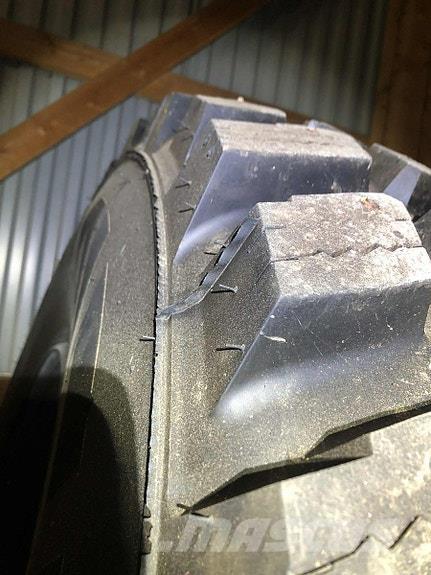 Nokian Hakka TRI Ďalšie cestné a snežné stroje