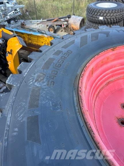 Nokian TRI 2 Ďalšie cestné a snežné stroje