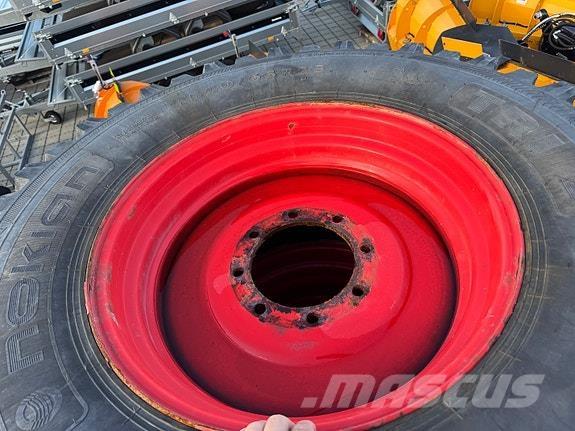 Nokian TRI 2 Ďalšie cestné a snežné stroje