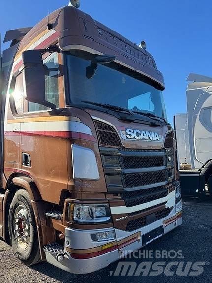 Scania R650B6X2NB Skriňová nadstavba