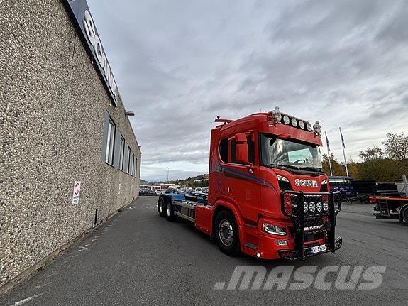 Scania R650B6x4NB Lanový nosič kontajnerov
