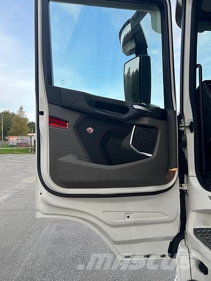 Scania R660 Skriňová nadstavba