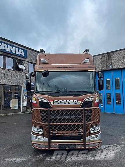 Scania R660A6X4NB Ťahače