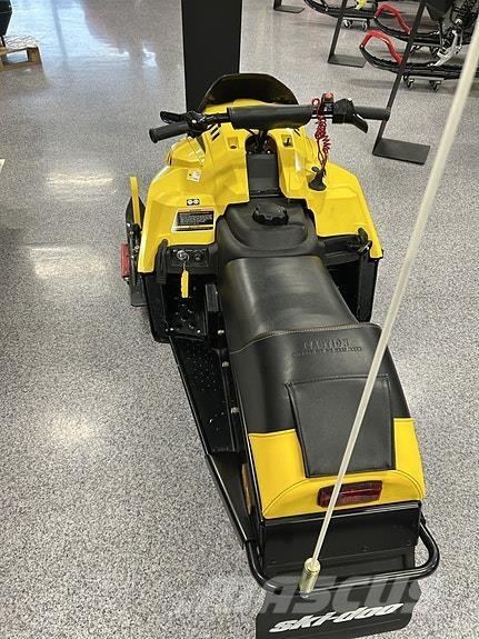 Ski-doo MXZ 120 Snehové skútre