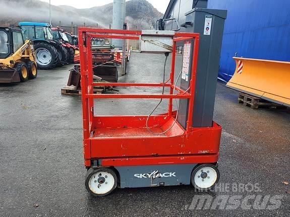 SkyJack SJ16 Ďalšie zdvíhacie zariadenia a plošiny