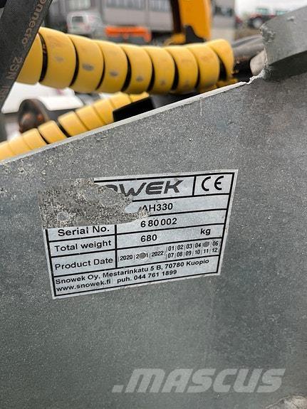 Snowek AH 330 Ďalšie cestné a snežné stroje