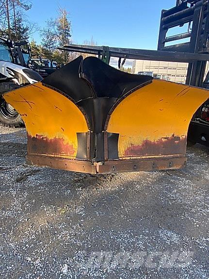 Tellefsdal 2700 V Snežné pluhy, predné snežné radlice