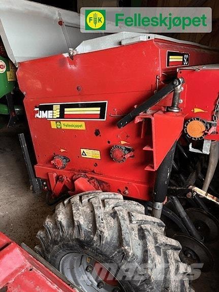 Tume kl 2500 Rozmetadlá maštaľného hnoja