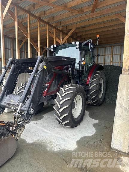 Valtra A105H4 Traktory