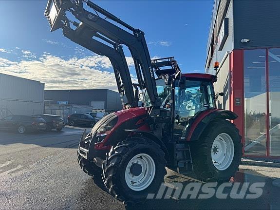 Valtra A115 H4 Traktory