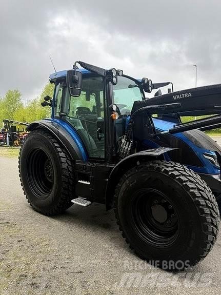 Valtra G 135 A Traktory