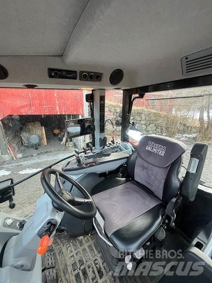 Valtra G125A Traktory