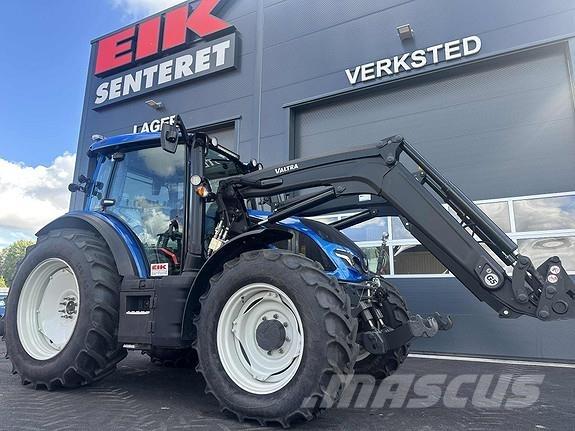 Valtra G135 Activ Traktory