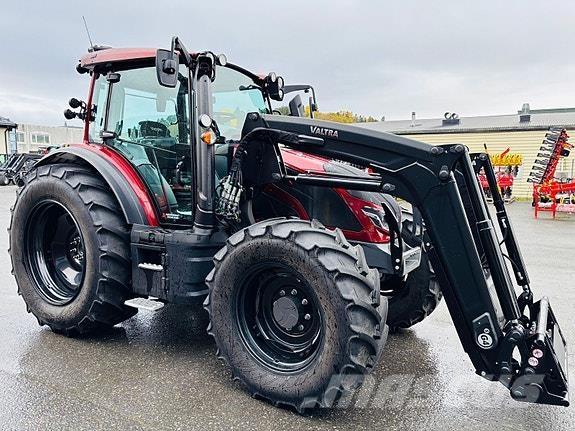 Valtra G135 Active Traktory