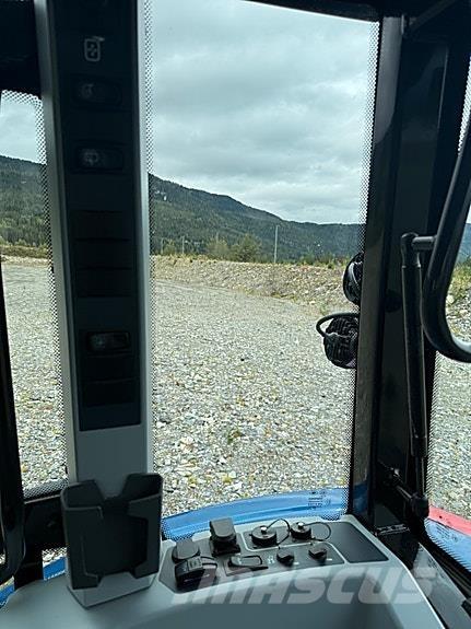 Valtra G135V Traktory