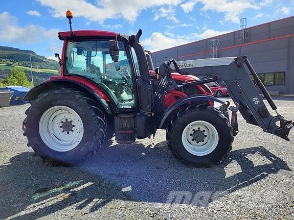 Valtra N 104 H5 Traktory
