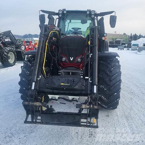 Valtra N 174 D Traktory