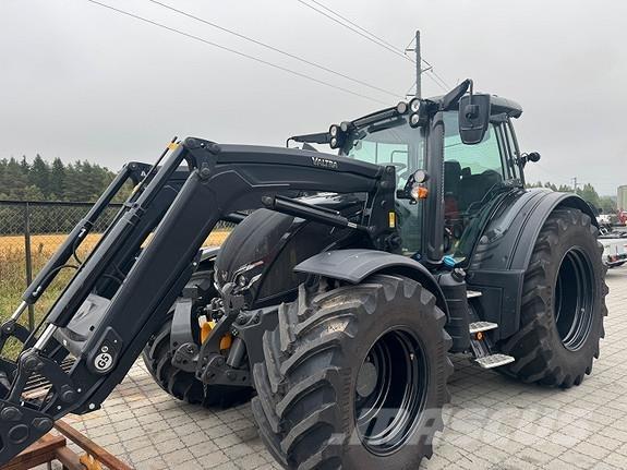Valtra N 175 Traktory