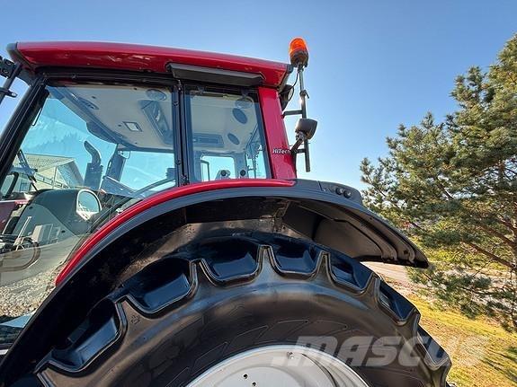 Valtra N123H Traktory