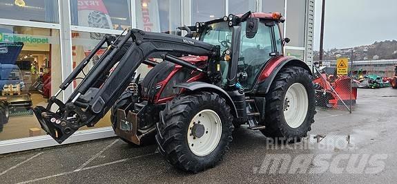 Valtra N174 Traktory