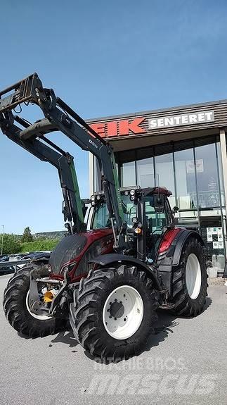 Valtra N174 Versu Traktory
