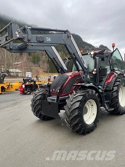 Valtra N174 Versu Traktory
