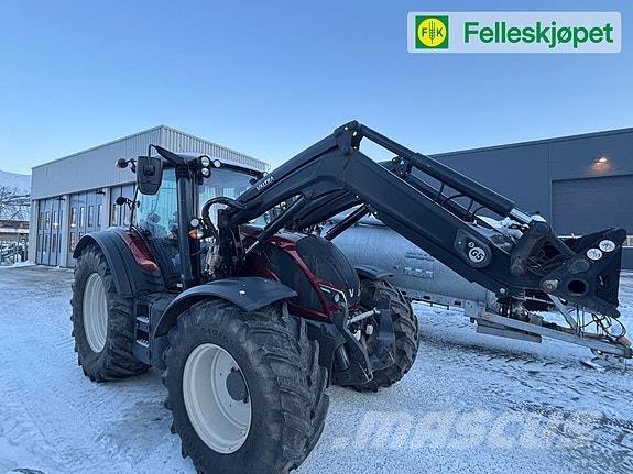 Valtra N174 Versu Traktory