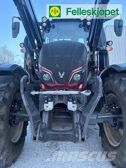 Valtra N174 Versu Traktory
